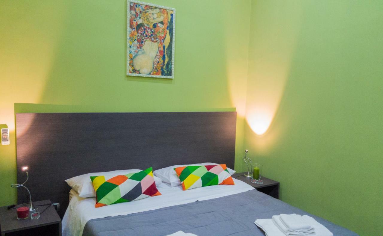 Holiday Naples Art Rooms Buitenkant foto
