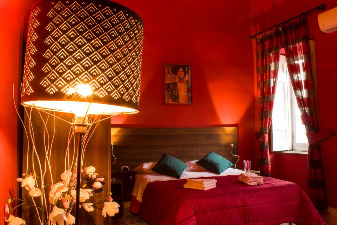 Holiday Naples Art Rooms Buitenkant foto