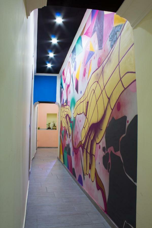 Holiday Naples Art Rooms Buitenkant foto